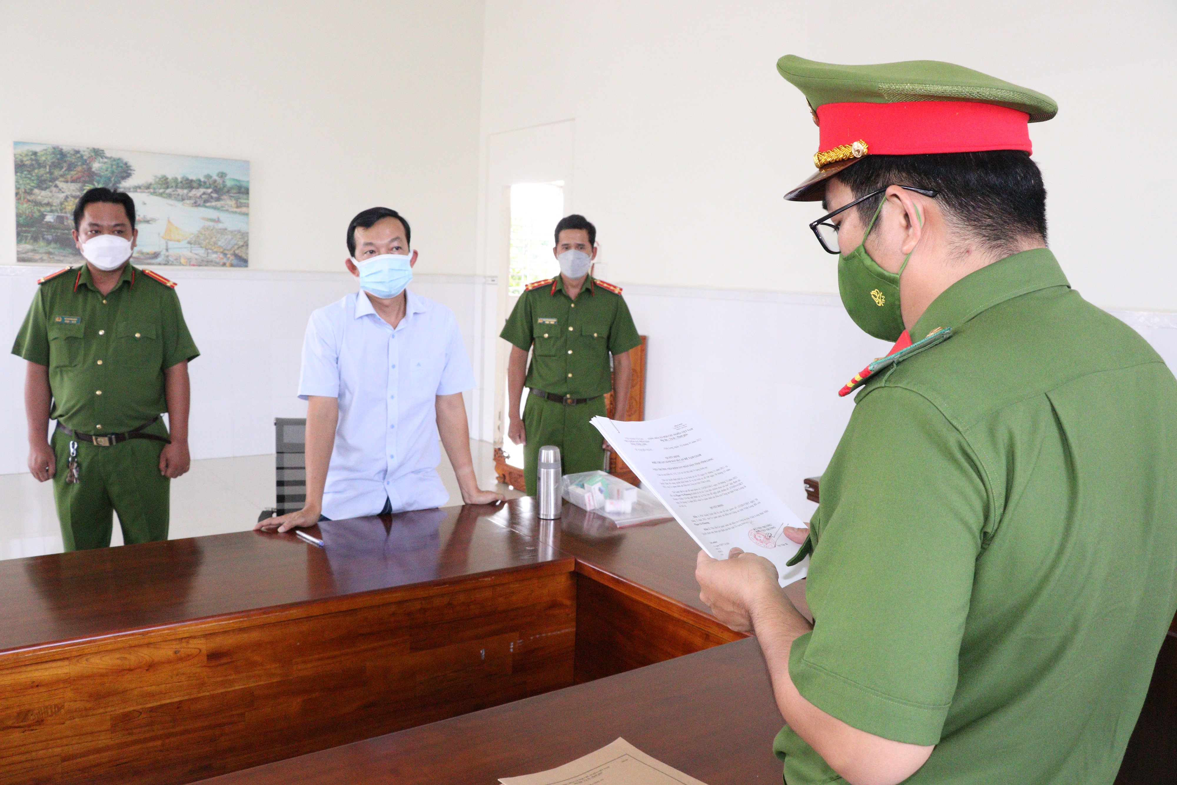 Vĩnh Long Bắt giam Giám đốc Công ty Trường Huy lừa đảo gần 156 tỉ đồng