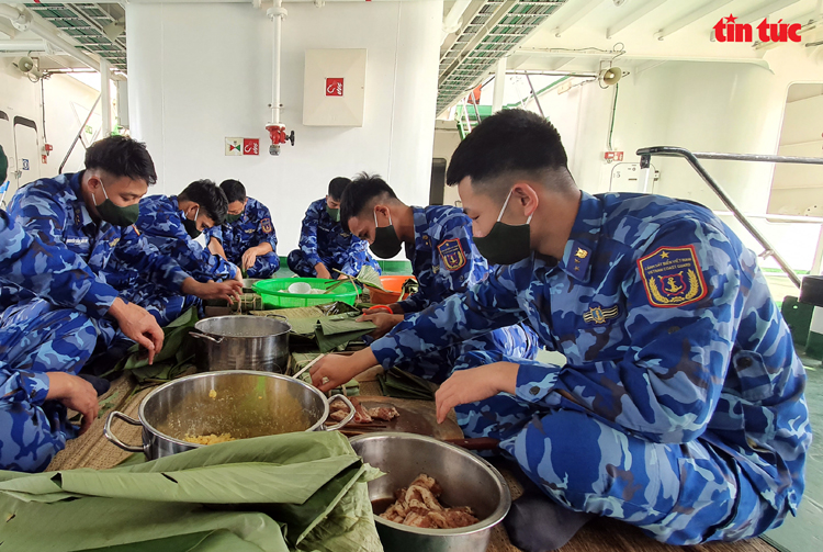 Chắc tay súng, sẵn sàng bảo vệ vùng biển Tổ quốc trong những ngày Xuân