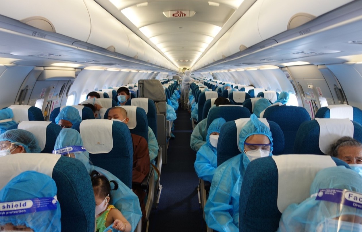 Khẩn trương cấp phép hãng hàng không đưa công dân Việt Nam về nước