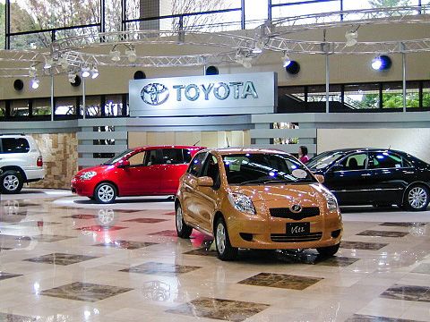 Toyota bán gần 10,5 triệu xe trên toàn thế giới trong năm 2021