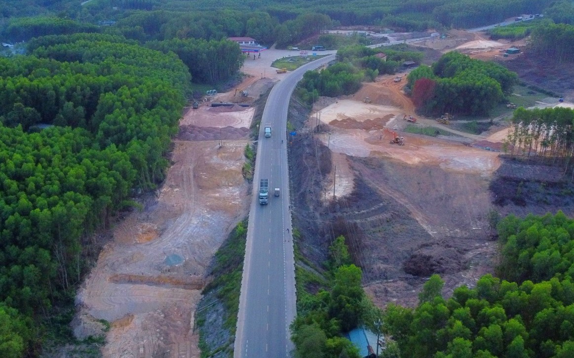 Thủ tướng chỉ ra nhiều vấn đề tại dự án đầu tư xây dựng cao tốc Bắc – Nam