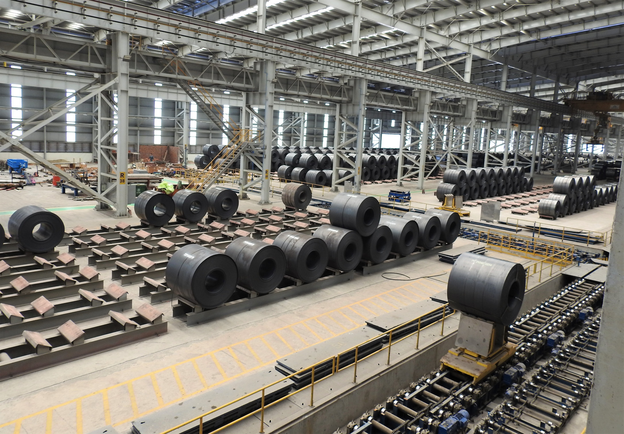 Hòa Phát vừa xuất khẩu 35.000 tấn thép cán cuộn nóng sang Ý