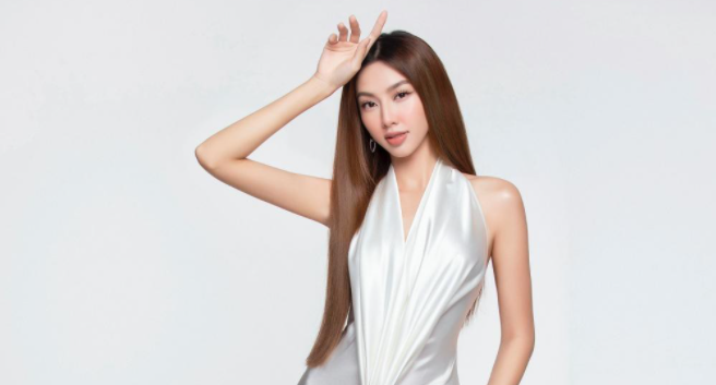 Hoa hậu Thùy Tiên chia sẻ bộ ảnh khoe nhan sắc đẹp dịu dàng