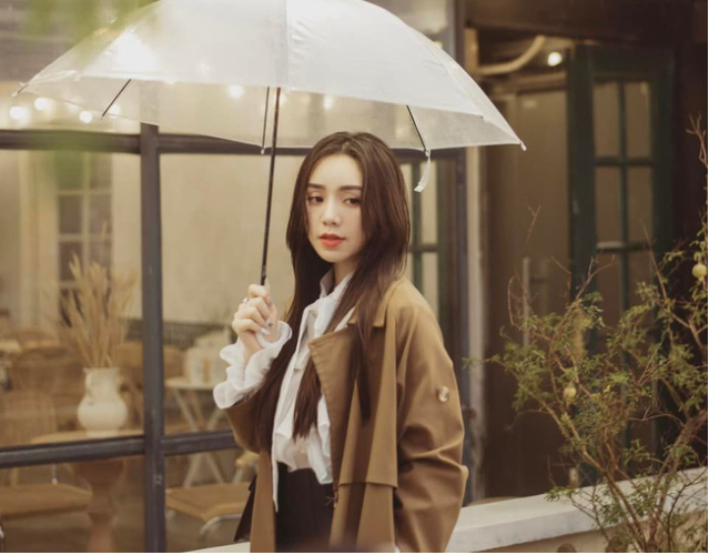 Diễn viên Quỳnh Kool chia sẻ bộ ảnh đầy tâm trạng