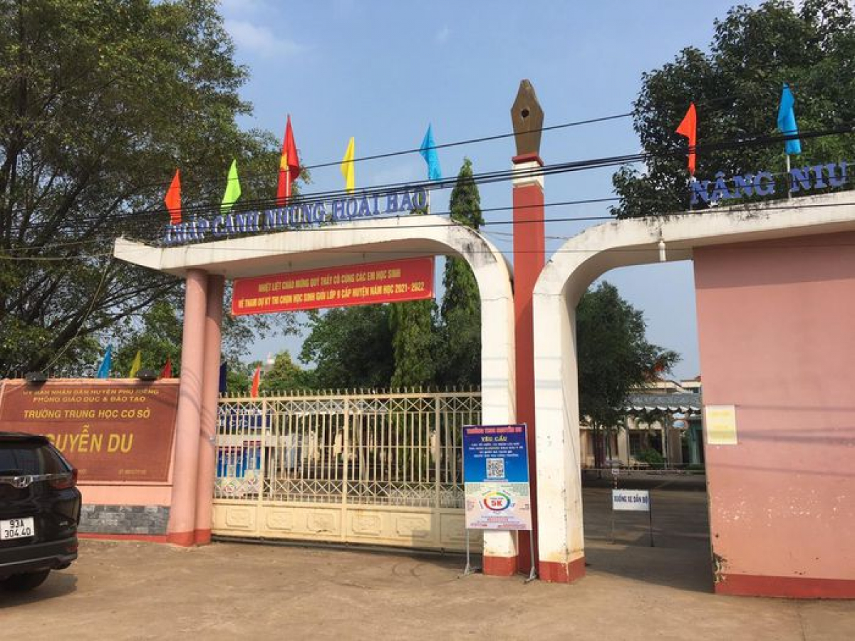 Bình Phước Nhà trường lên tiếng vụ nam sinh lớp 9 bị đâm chết khi vừa tan học