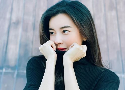 Ngắm hình ảnh xinh đẹp của Cao Thái Hà - nữ chính phim Bão ngầm