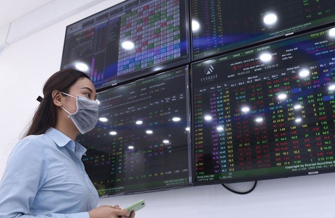 Nghịch lý dư nợ cho vay margin tăng, nhà đầu tư cá nhân rút ròng