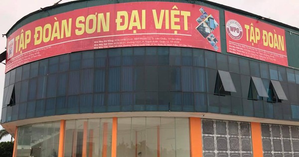 Cổ phiếu giảm 50% giá trị, cổ đông lớn DVG đua nhau thoái vốn