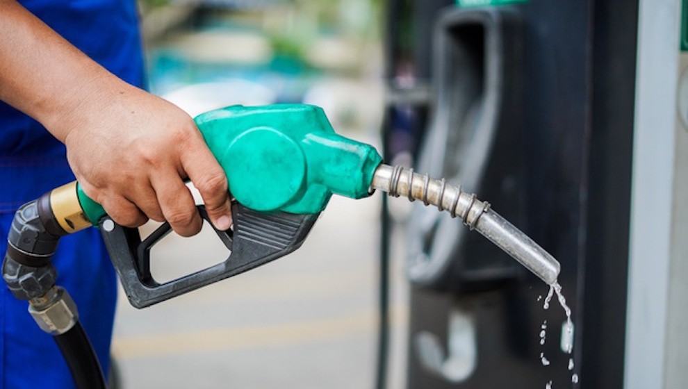 Đề xuất giảm thuế môi trường 1.000 đồng/lít đối với xăng 