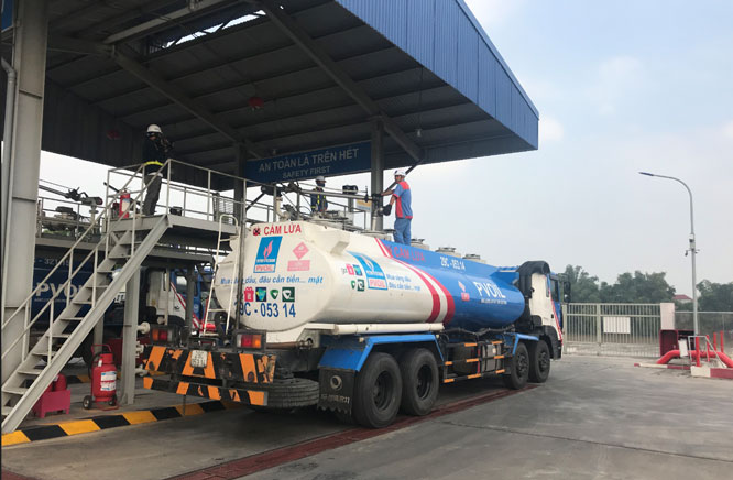 Giải pháp đảm bảo nguồn cung xăng dầu cho sản xuất kinh doanh