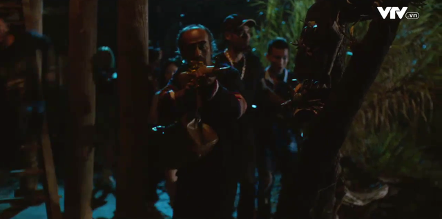 Bão ngầm - Tập 10 Hùng nhọ đưa A Chư trốn thoát khỏi vòng vây của Biên phòng