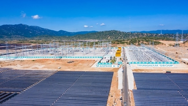 EVN tạm dừng cắt 40% công suất, dự án điện mặt trời của Trung Nam Group thoát hiểm