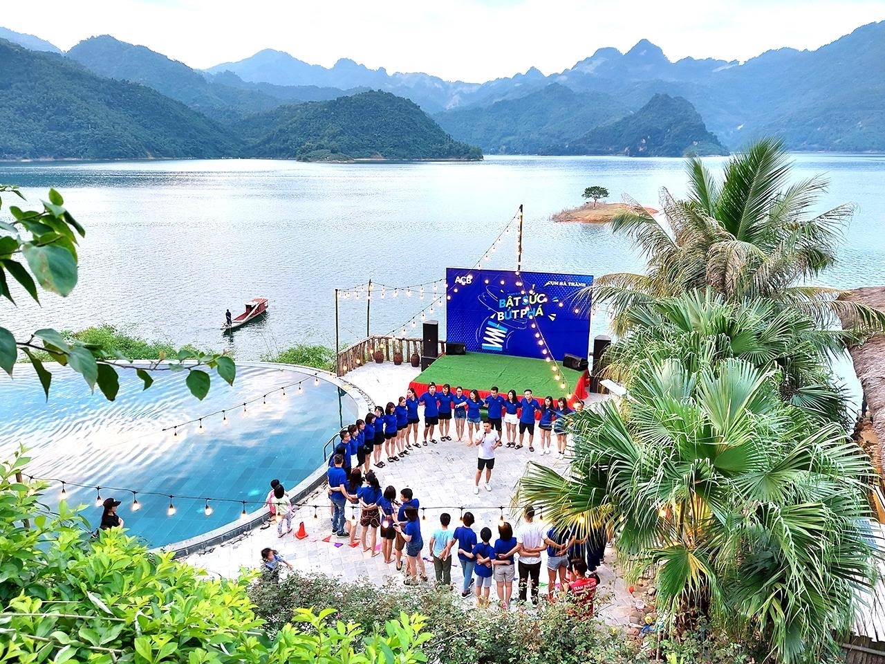 Khám phá khu du lịch hồ Hòa Bình