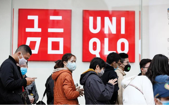 Uniqlo tuyên bố ngừng kinh doanh tại Nga