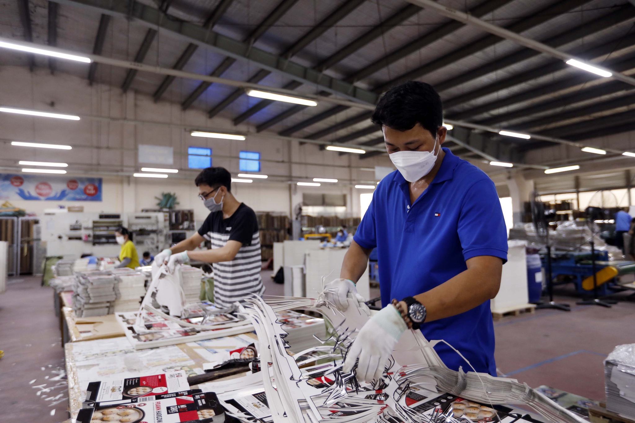 F0 triệu chứng nhẹ, F1 nguy cơ cao ở Cà Mau được đi làm