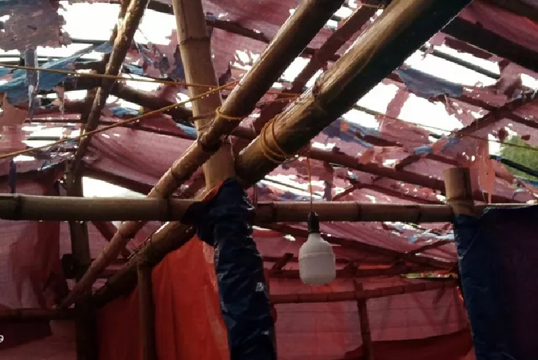 Lai Châu Mưa đá khiến hơn 30 lán cách ly, điều trị F0 hư hỏng nặng