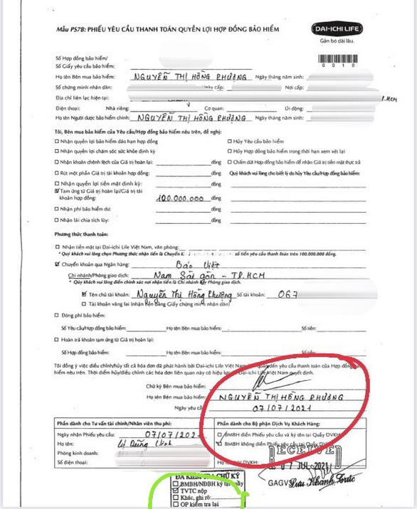 Khách hàng tố bị nhân viên công ty bảo hiểm giả chữ ký, tự ý rút 100 triệu đồng