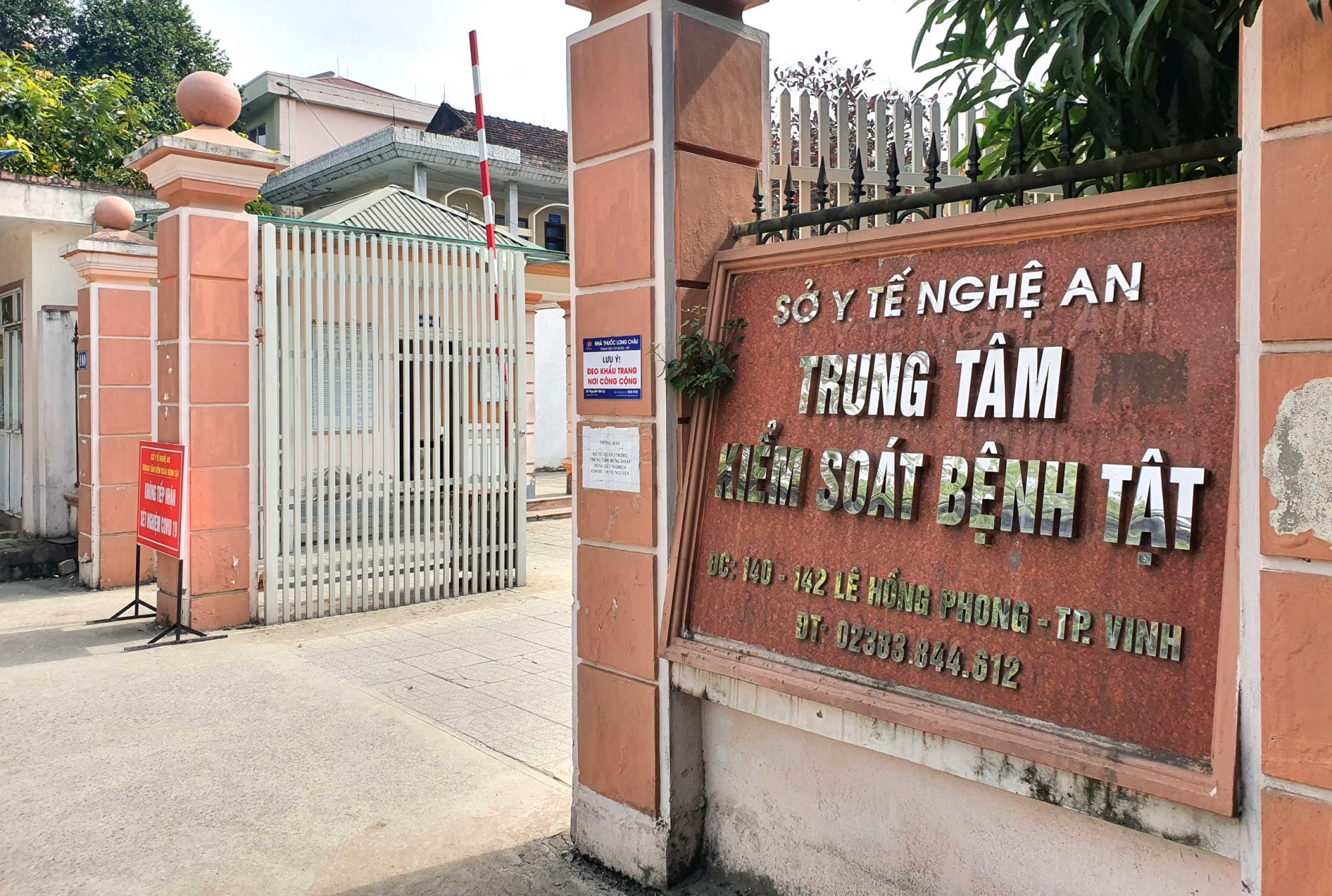 Khai trừ Đảng nữ kế toán CDC Nghệ An vì sai phạm trong vụ Việt Á