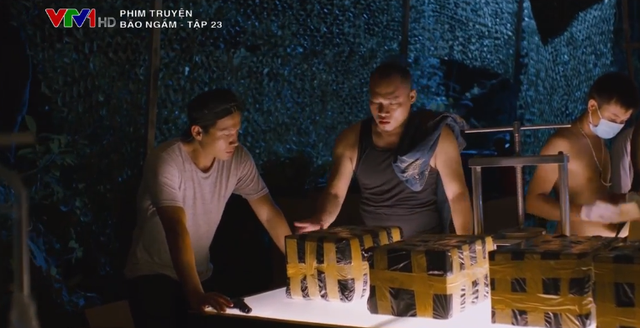 Bão ngầm - Tập 23 Toàn khỉ đốm chuẩn bị xong 2.000 bánh ma túy để thực hiện giao dịch