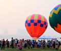 Hà Nội tạm dừng bay khinh khí cầu người dân hụt hững