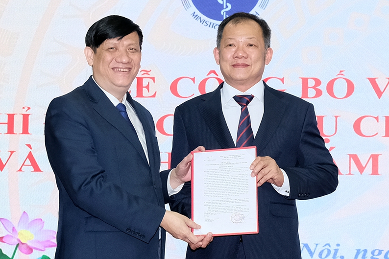 TS.BS. Dương Đức Hùng giữ chức Chủ tịch Hội đồng quản lý Bệnh viện Bạch Mai