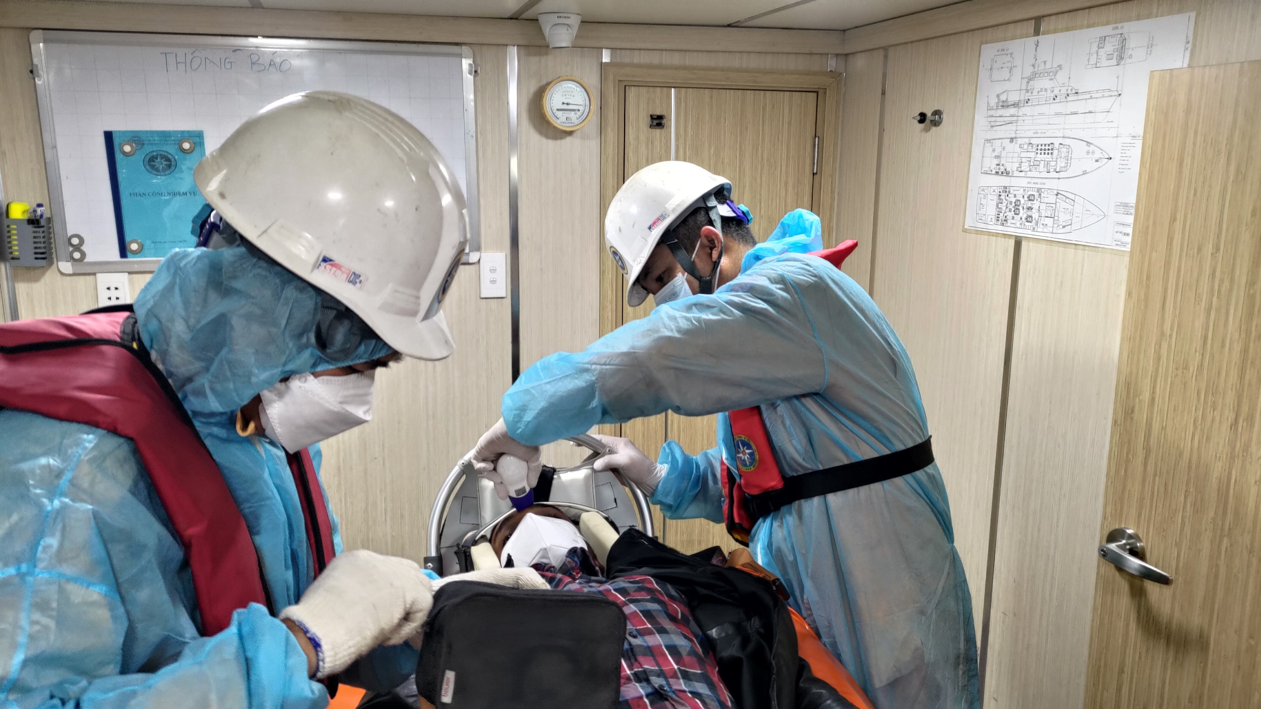 Khánh Hòa Cứu nạn thành công thủy thủ tàu nước ngoài bị nhồi máu cơ tim