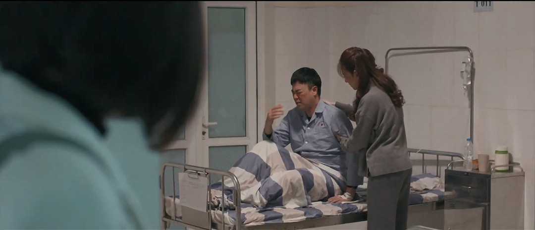 Preview Anh có phải đàn ông không tập 21 Dung giận tím người khi thấy Mai Ngọc chăm sóc Duy Anh