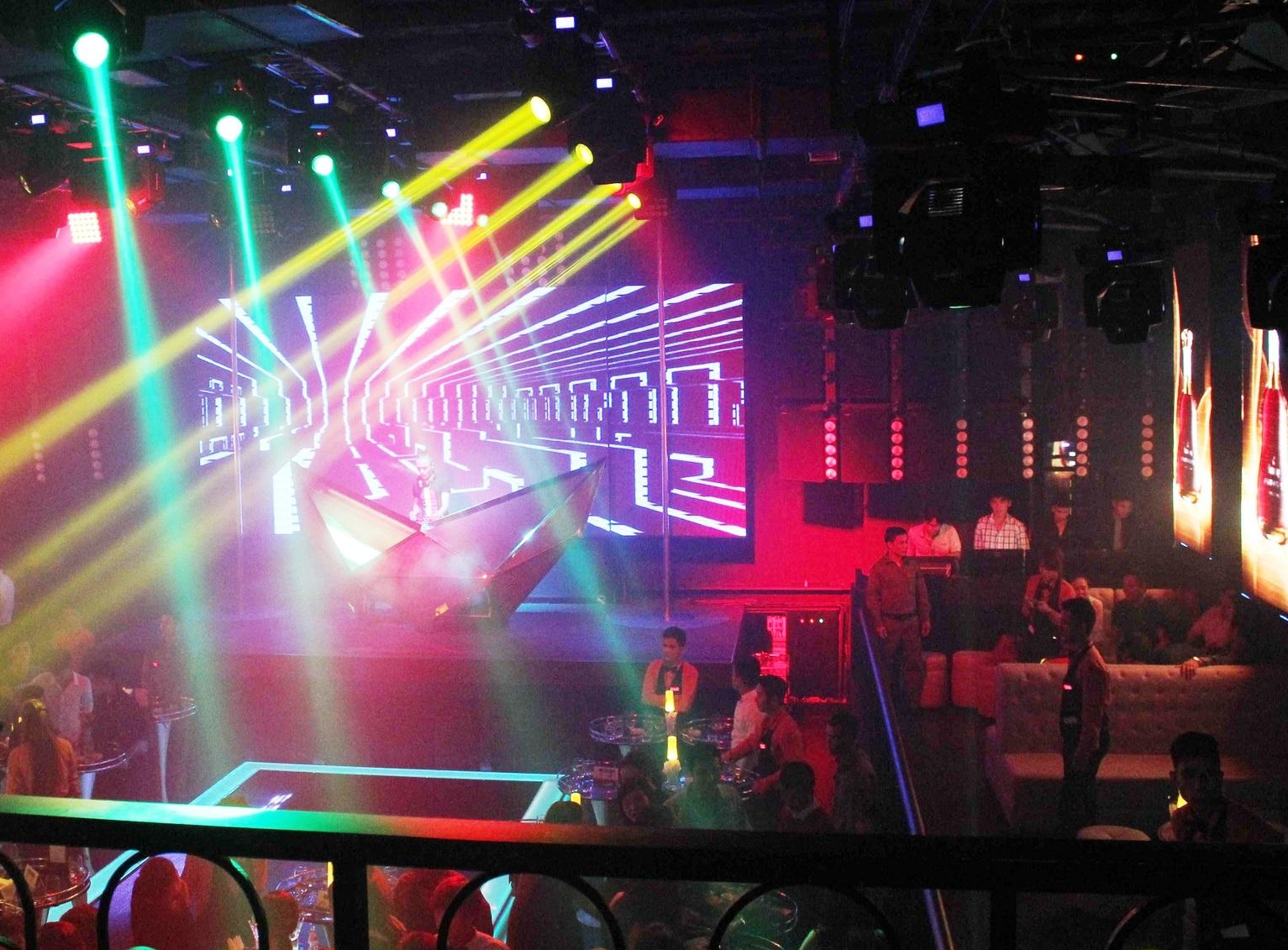 Quán bar, karaoke,...tại Hà Nội được phép mở cửa trở lại từ ngày 84