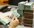 Ngân hàng tư nhân đua nhau tăng lãi suất huy động để thu hút tiền gửi của người dân  