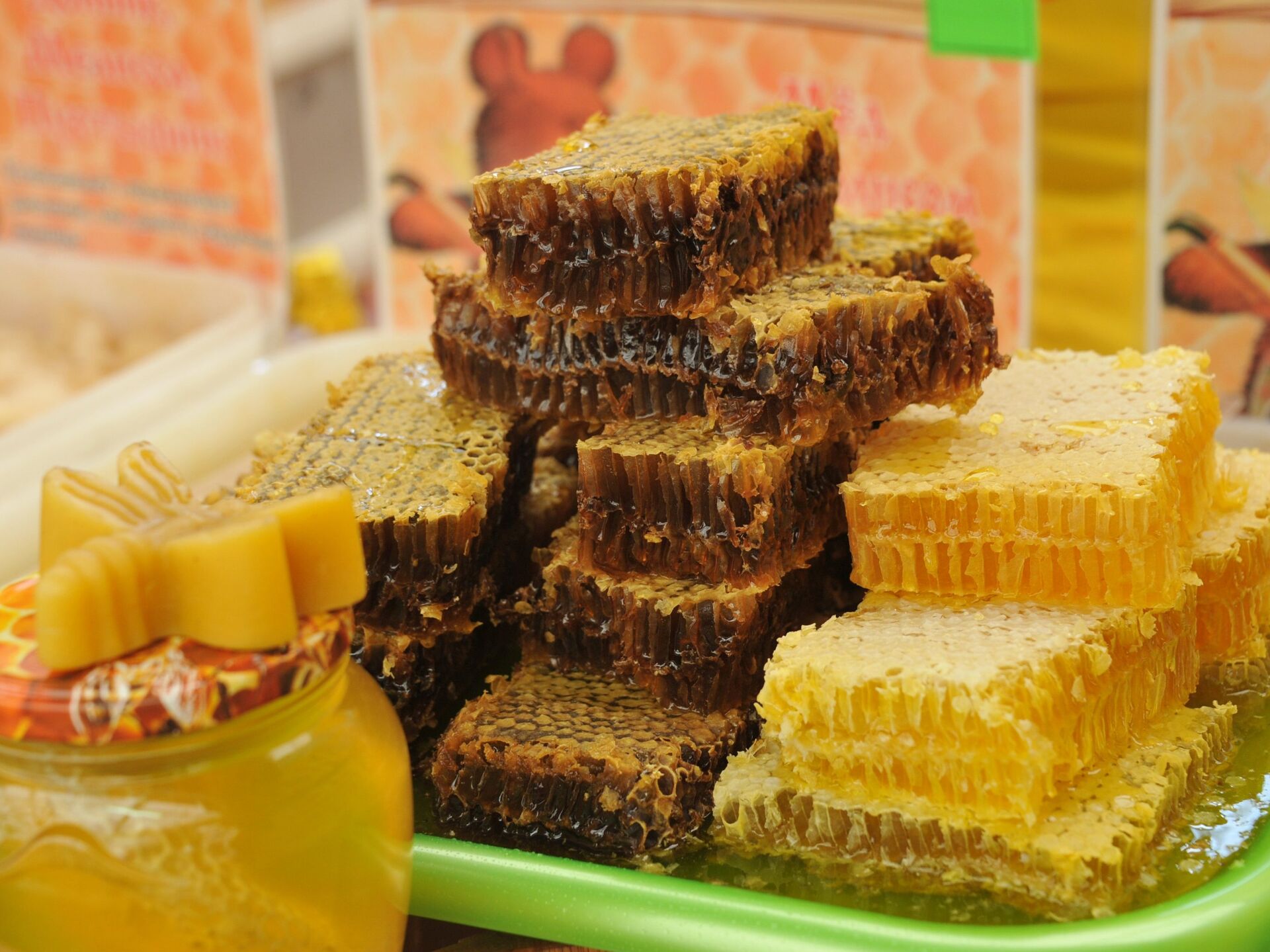 Mỹ giảm mạnh thuế chống bán phá giá đối với mặt hàng mật ong Việt Nam