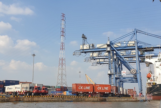 Thu phí hạ tầng cảng biển Cần thiết nhưng nên có lộ trình