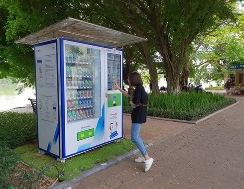 Hà Nội sẽ lắp đặt máy bán hàng tự động thay bán hàng rong, hàng dạo