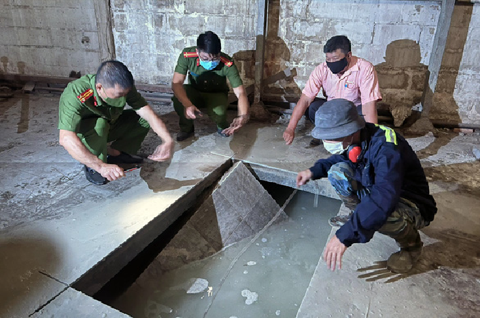 Bắt quả tang Công ty bóng đèn Điện Quang ở Đồng Nai xả thải nguy hại ra môi trường