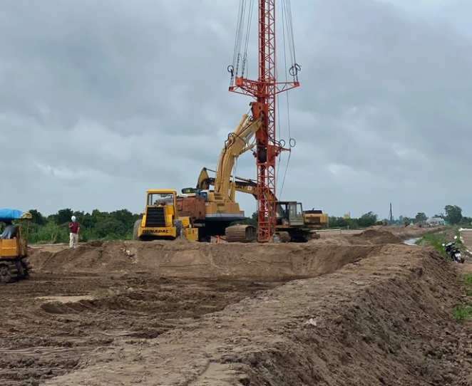 Các địa phương đề nghị chuyển đổi đất rừng, đất trồng lúa để thi công cao tốc Bắc - Nam