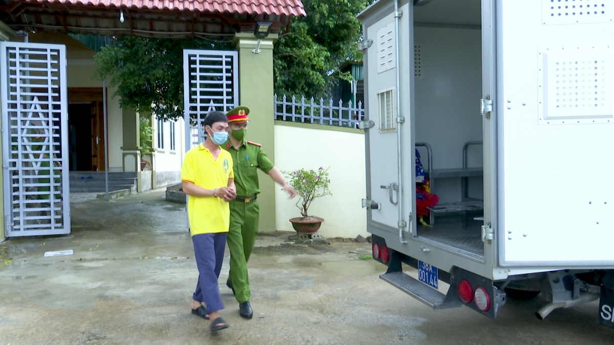 Công an cảnh báo hệ lụy của thói quen sống ảo khoe khoang trên mạng xã hội