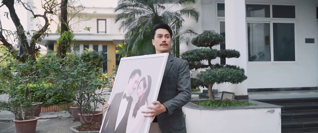 Preview Chồng cũ, vợ cũ, người yêu cũ tập 1 Việt vui mừng khoe ảnh cưới khắp công ty