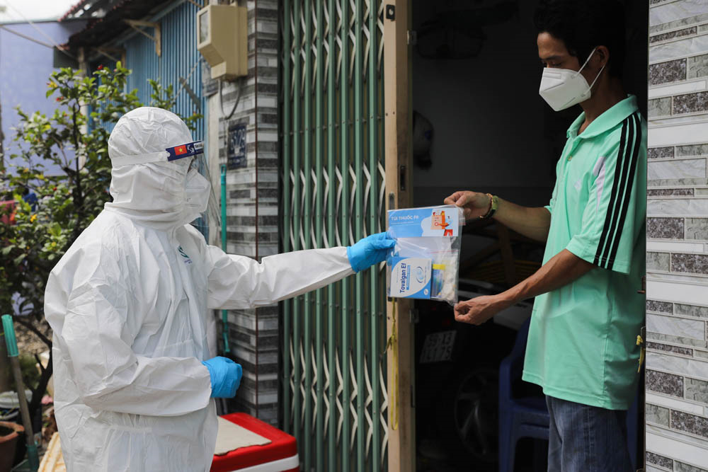 TP.HCM rà soát F0 cách ly tại nhà để sắp xếp trạm y tế lưu động