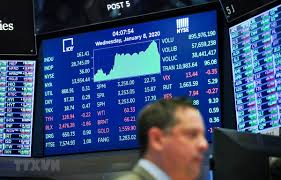 Chứng khoán Mỹ đồng loạt đỏ lửa, đánh dấu ngày tồi tệ nhất kể từ năm 2020