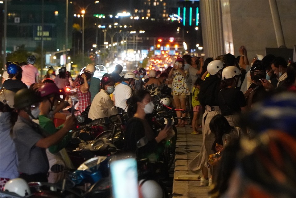 Dừng xe ngắm cảnh trên cầu Thủ Thiêm 2 có thể bị phạt mức cao nhất tới 3 triệu đồng