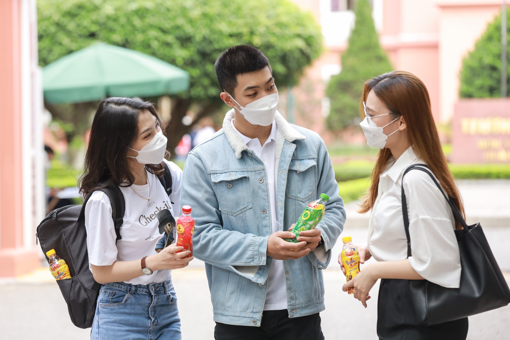 Ai sẽ là 3 triệu phú tiếp theo khi giải khát với Trà Dr Thanh, Trà Xanh Không Độ