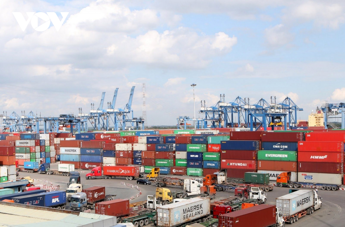 Bộ Tài chính đề nghị TP.HCM xem xét lại việc thu phí sử dụng hạ tầng cảng biển
