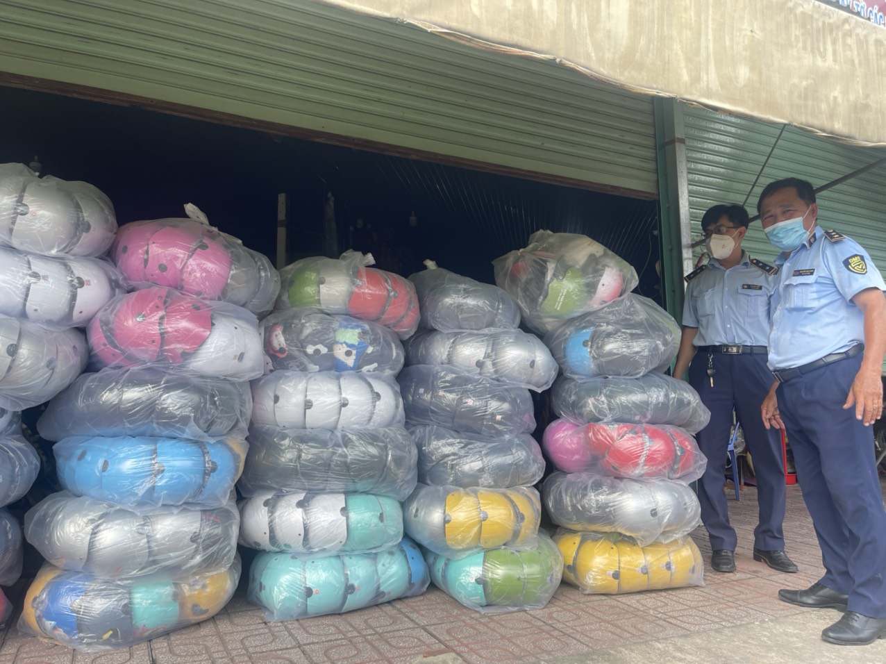 Tây Ninh phát hiện cơ sở kinh doanh hàng lậu, giả mạo nhãn hiệu trong lĩnh vực hoạt động thương mại điện tử