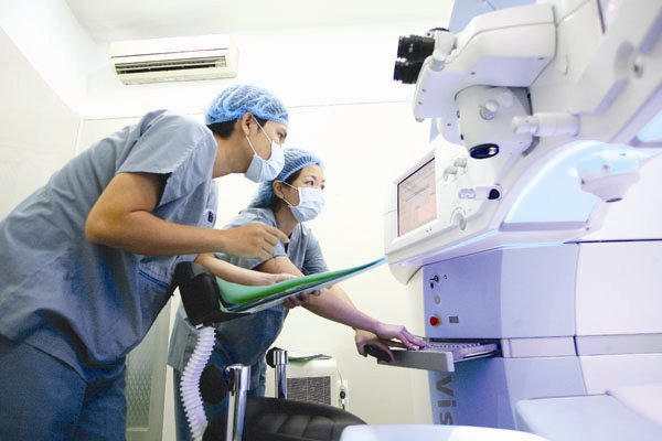 Bộ Y tế Không dừng thanh toán BHYT dịch vụ dùng máy mượn