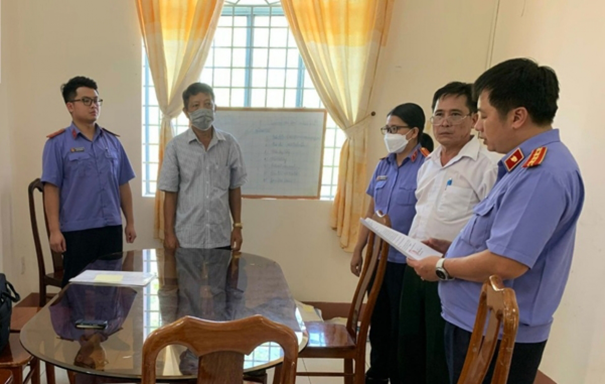 Cần Thơ Bắt tạm giam nguyên Chi cục trưởng Thi hành án dân sự huyện Thới Lai