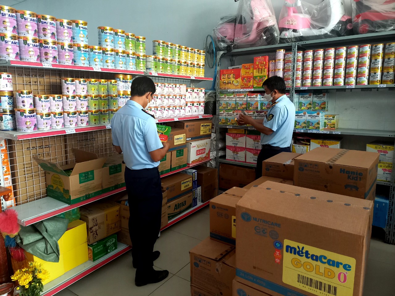 Chuyển cơ quan Công an điều tra xử lý vụ việc buôn bán hàng giả có dấu hiệu tội phạm