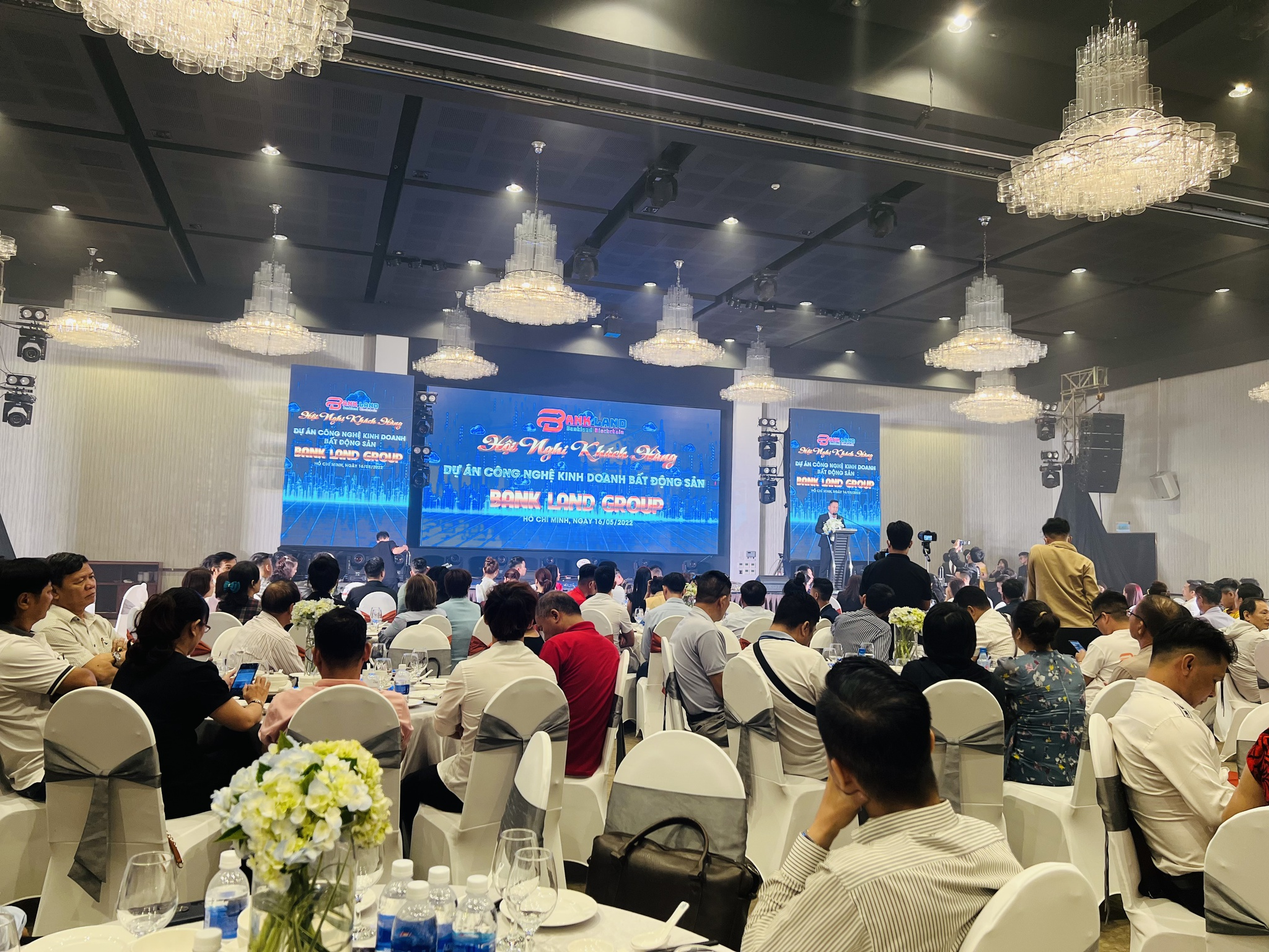 Lại nổ tung trời dụ đầu tư bất động sản bằng công nghệ blockchain