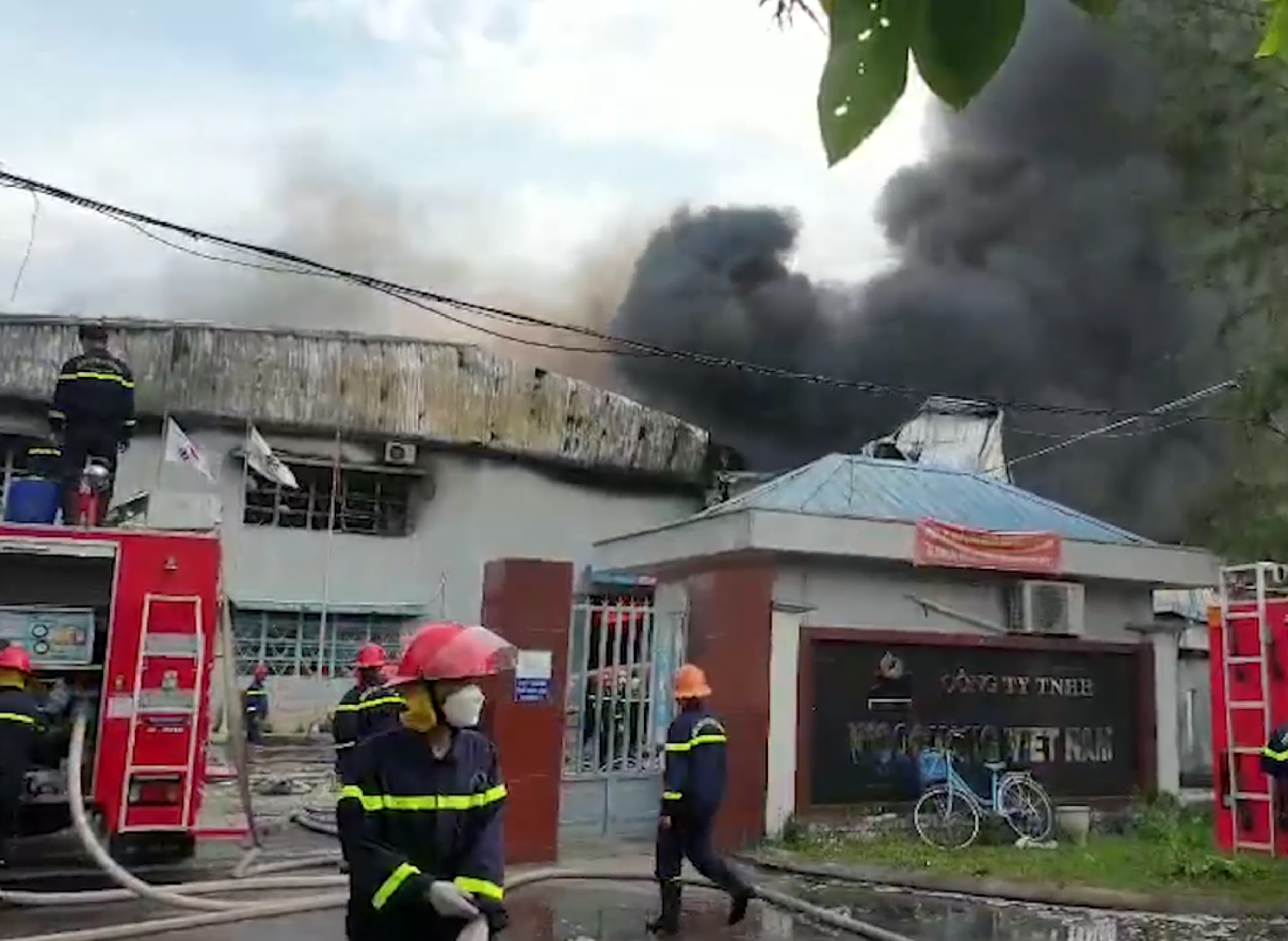 Quảng Nam Cháy lớn tại Công ty may Woochang Việt Nam