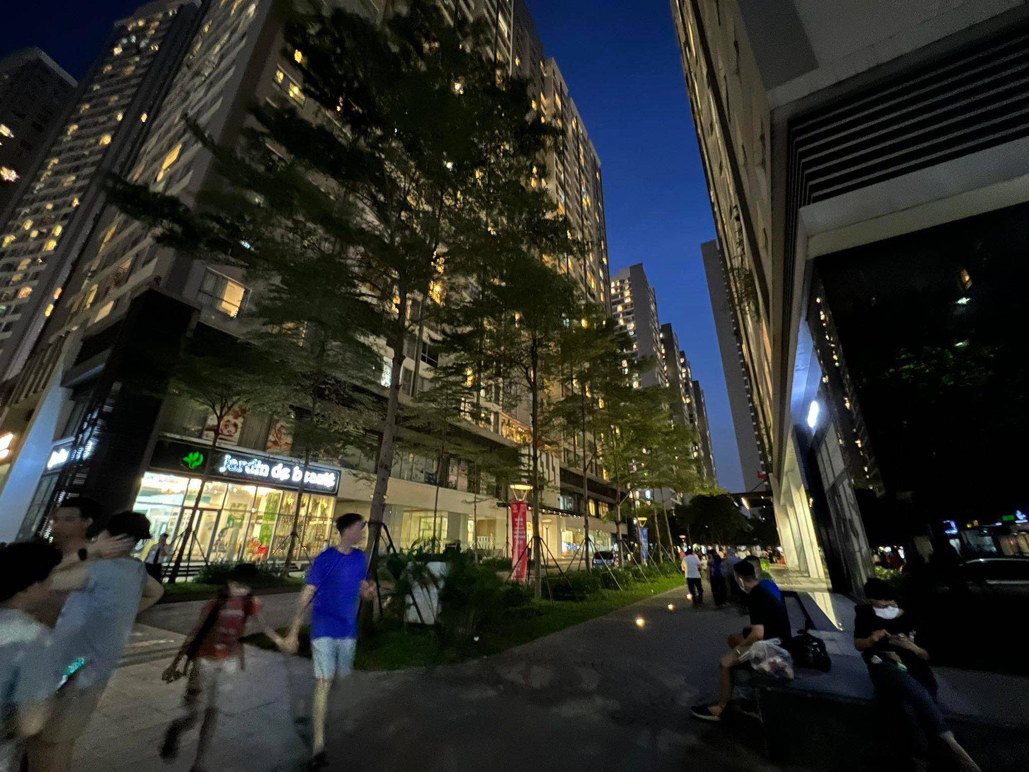 Vụ 4 người trong 1 nhà tử vong tại chung cư ở Hà Nội Công an nói gì sau khi trích xuất camera