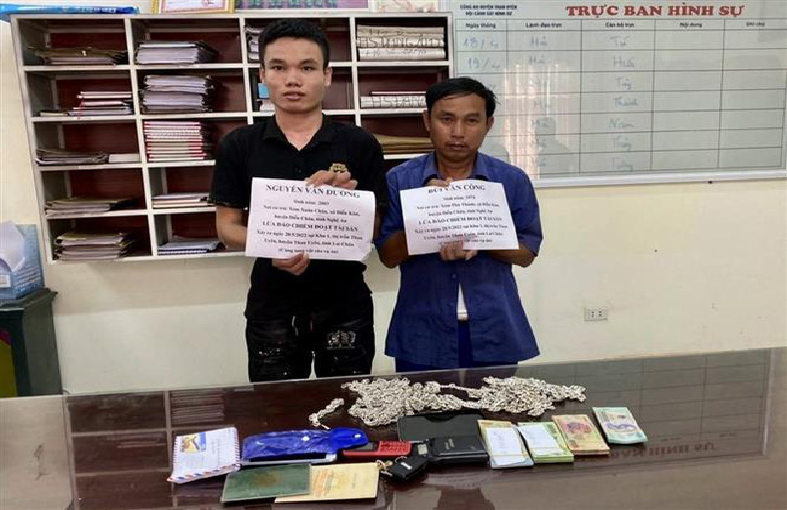 Lai Châu Bắt 2 đối tượng lừa bán bạc giả xuyên tỉnh