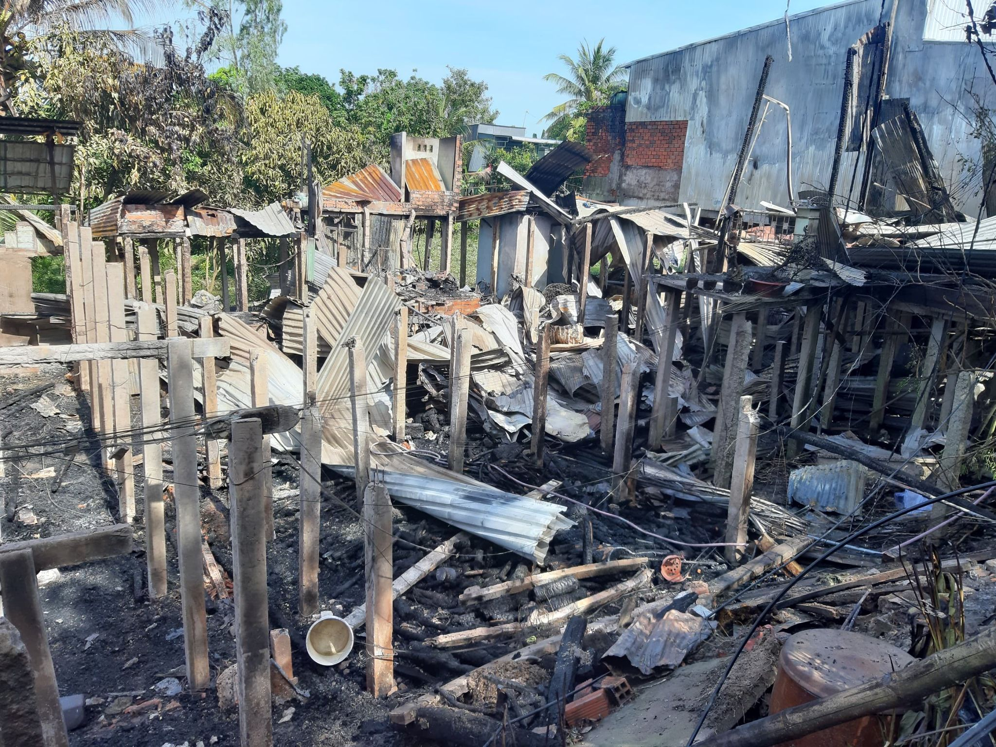 Hỏa hoạn thiêu rụi 6 căn nhà ở An Giang